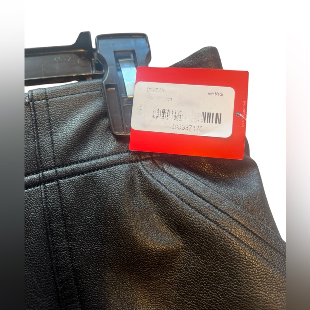 SPANX‎ Leather Like Joggers - Picture 8 of 9